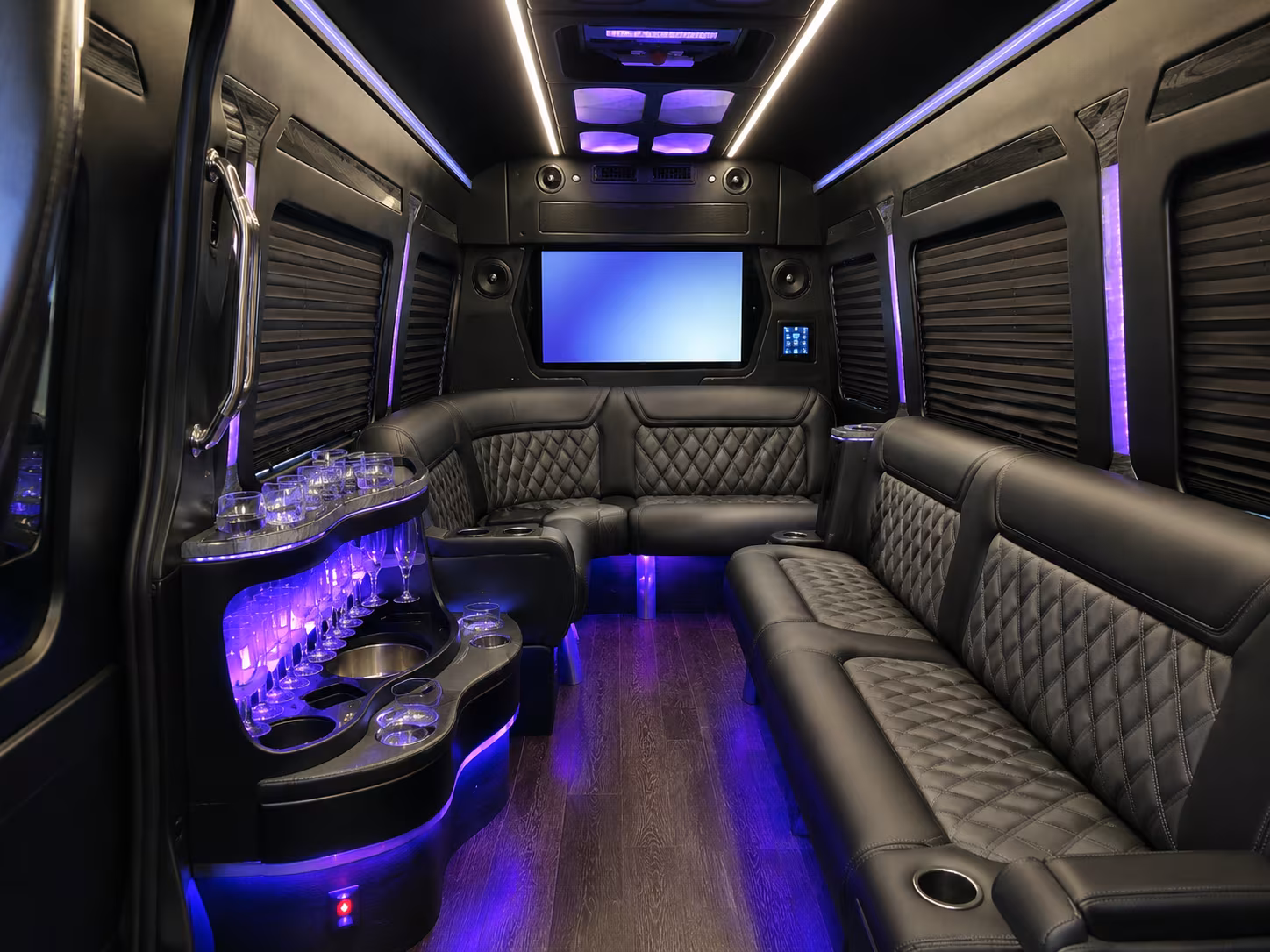 airport shuttle bus rentals for dearborn heights business travelers