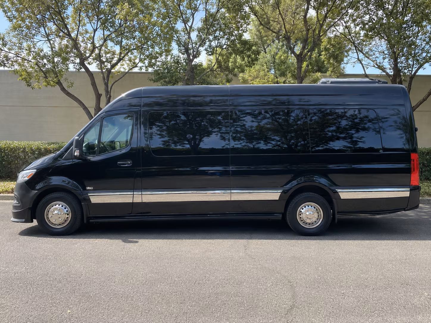 dearborn heights corporate event transportation onboard