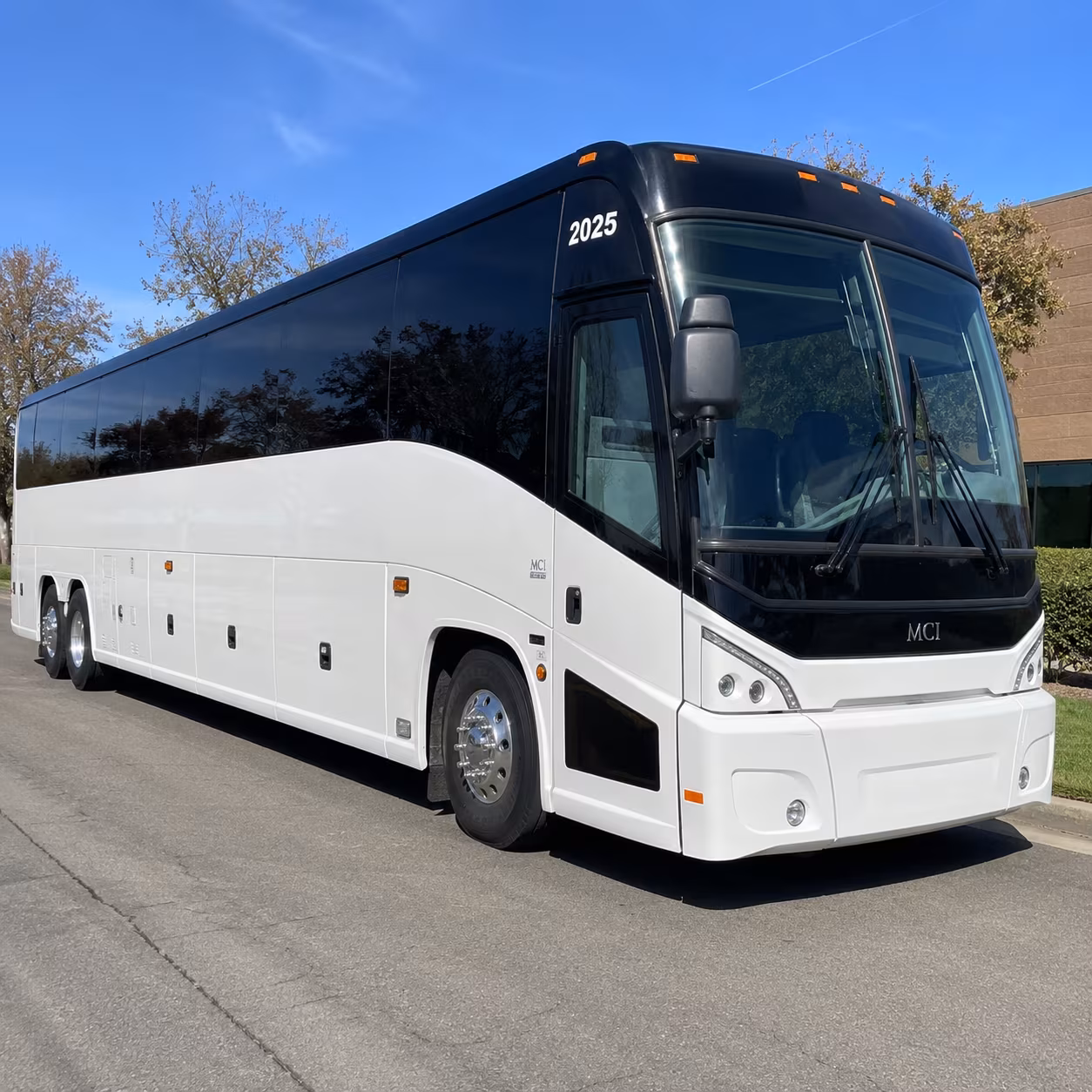 employee shuttle buses for dearborn heights warehouses and distribution centers