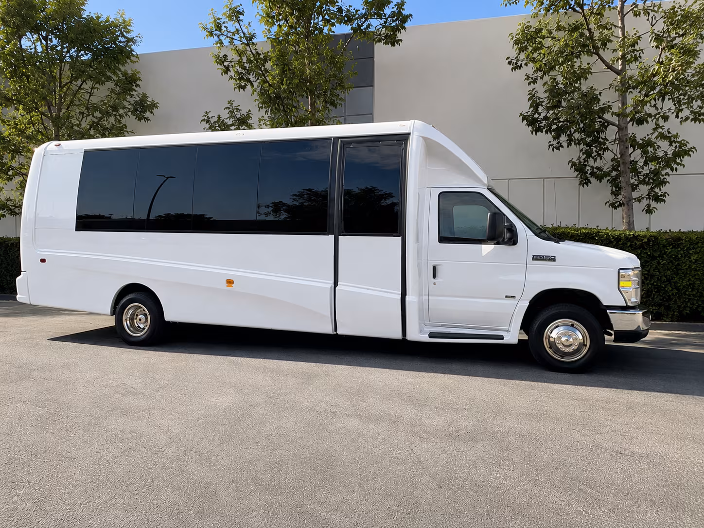 large scale bus services for corporate relocations and training events