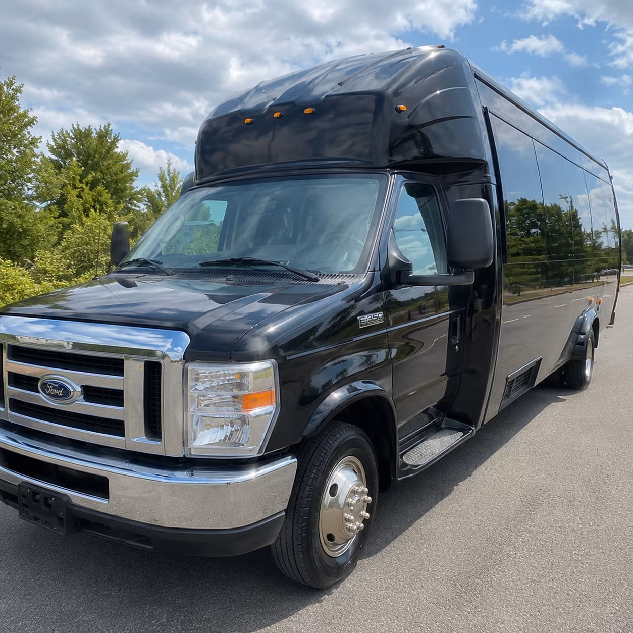 quincea n era sweet 16 party bus rental